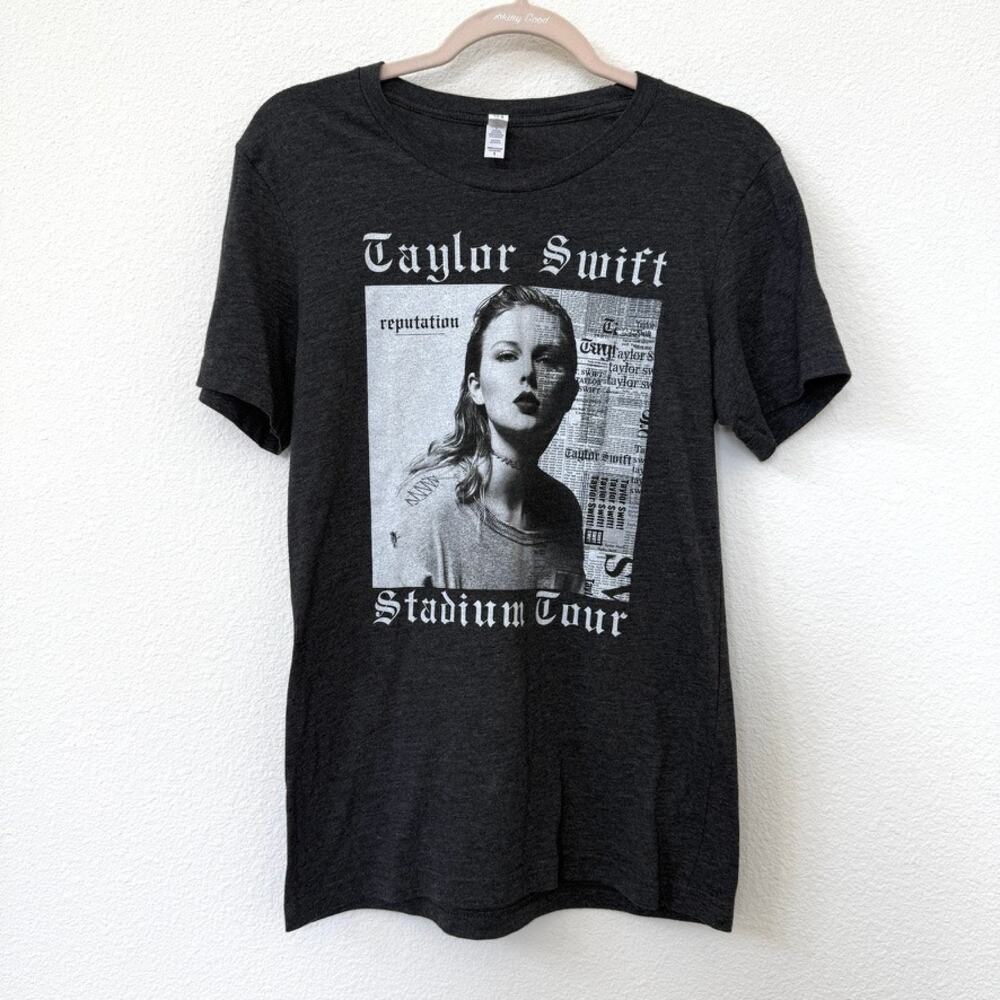 Taylor Swift Reputation Stadium Tour‎ Concert Tee Black Graphic Band T Shirt S
